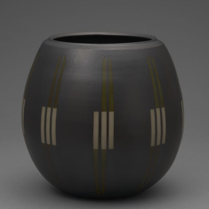 鉄釉線文器