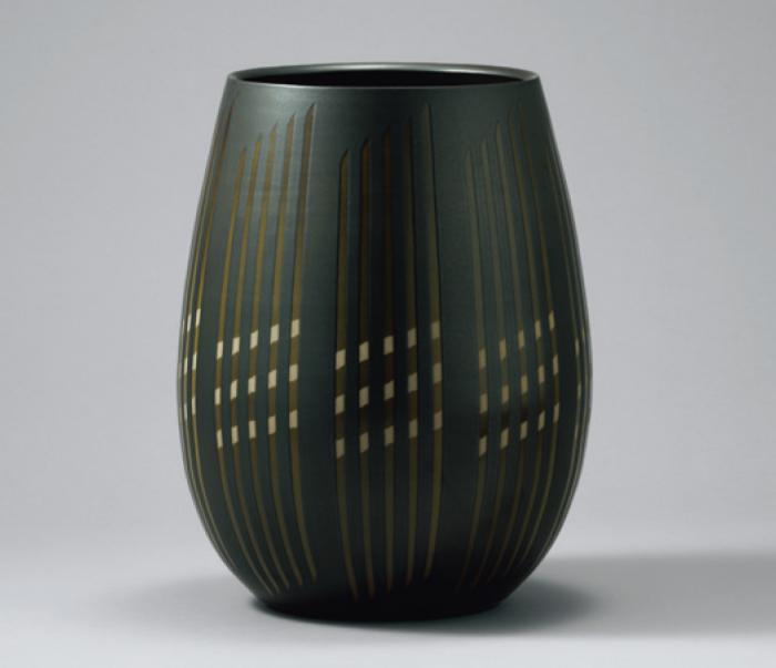 鉄釉線文器