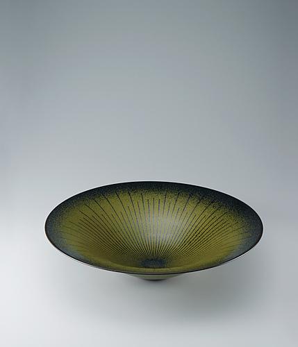 鉄釉線紋鉢