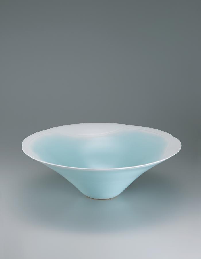 青瓷白暈し鉢