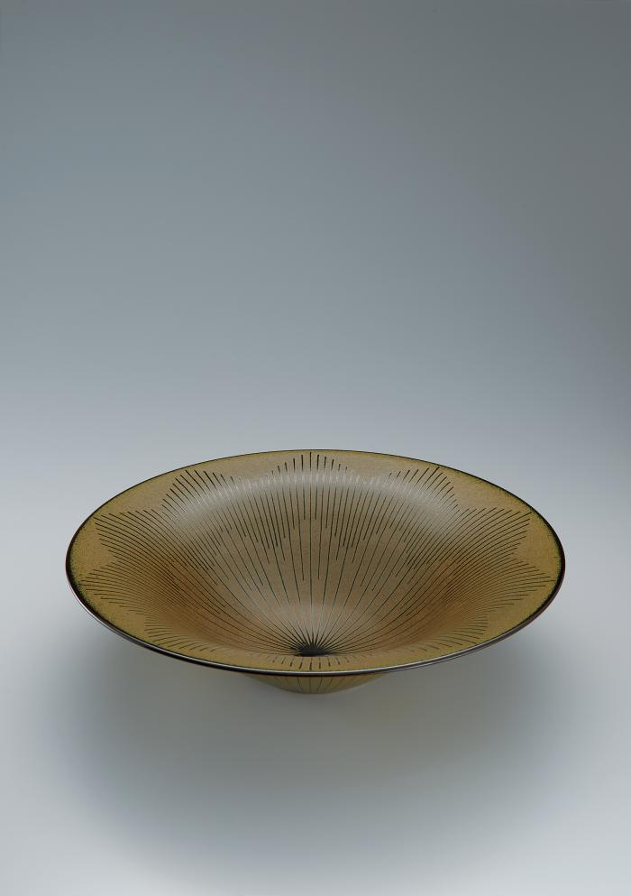 鉄釉線紋鉢