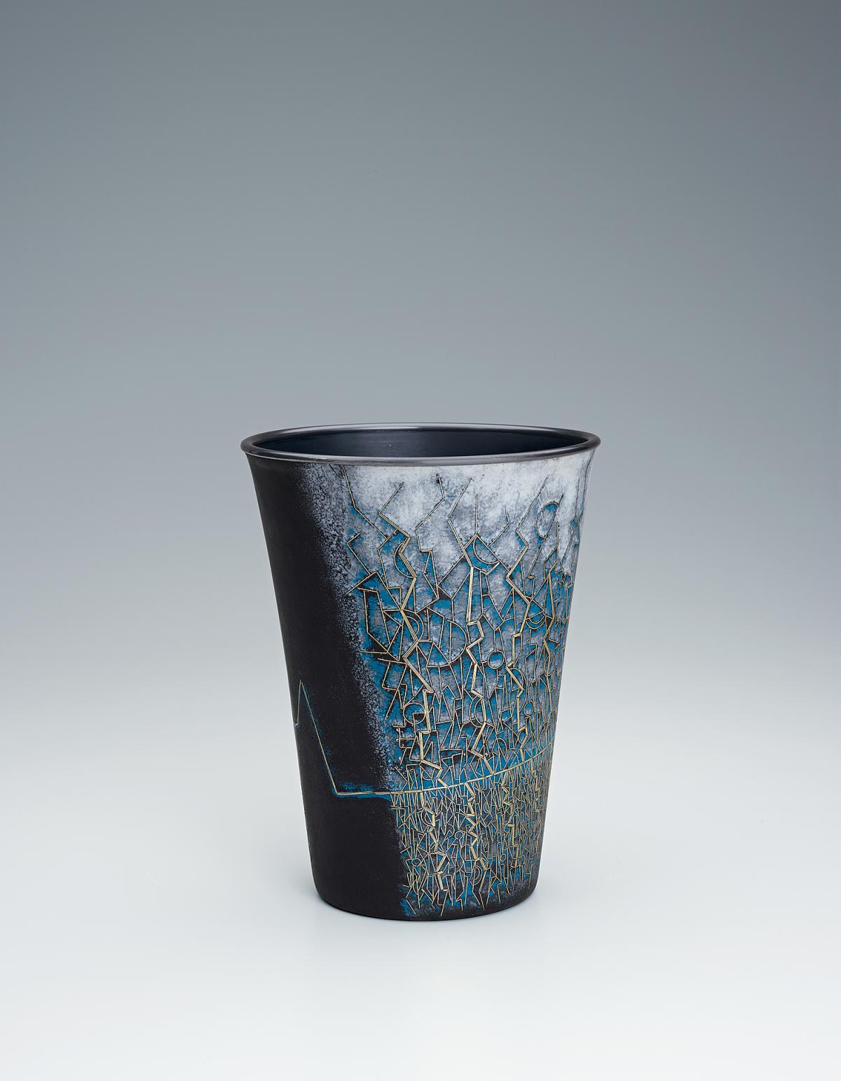 河田 貴保子作 泥七宝花入 青い糸 の詳細情報 販売 日本の伝統工芸品 ギャラリージャパン 河田 貴保子作 泥七宝花入 青い糸 の詳細情報 販売 日本の伝統工芸品 ギャラリージャパン