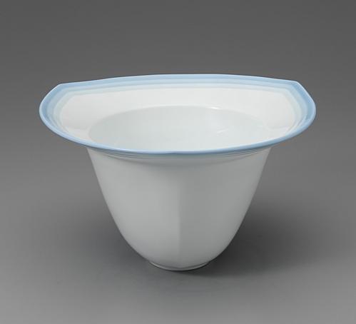 白磁青釉三角鉢