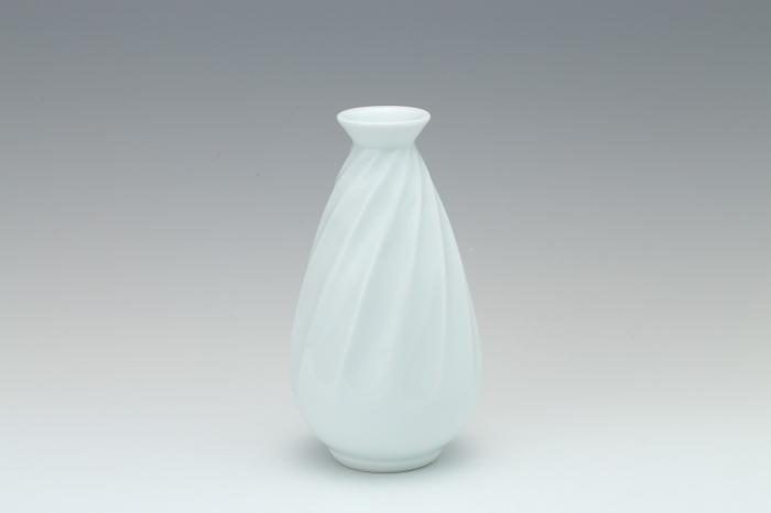 白磁渦文花瓶