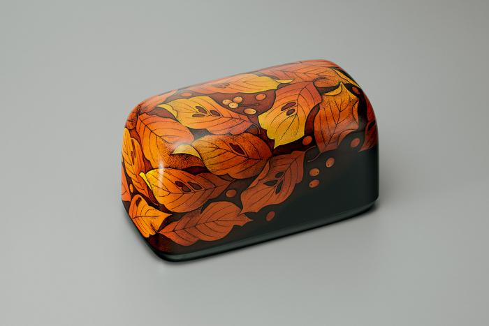 乾漆蒟醬箱「秋の片隅」