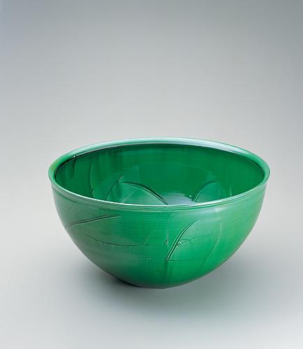 緑釉刻花紋大鉢