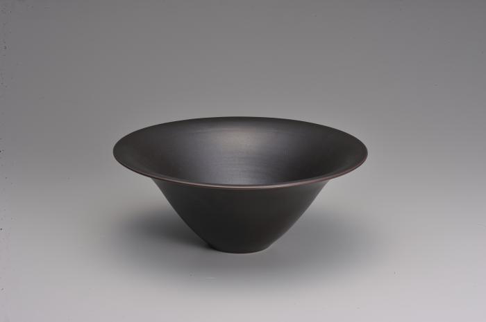 黒釉鉢