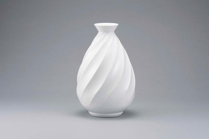 白磁渦文花瓶